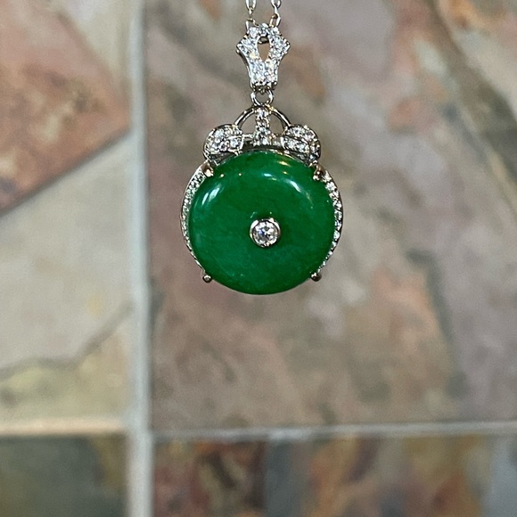 🎁 Swarovski Crystals The Cristyana Necklace - Picture 4 of 5